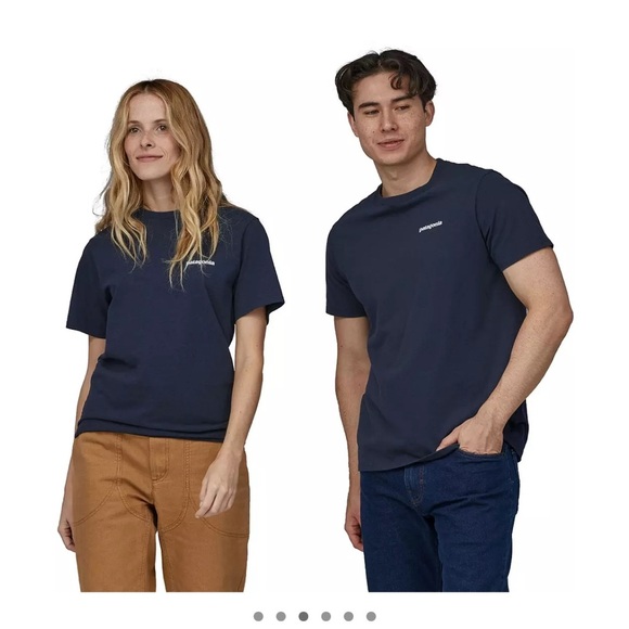 Patagonia Women's Medium Fitz Roy Icon Responsibili-Tee T-Shirt Navy Blue NWT - Picture 12 of 16